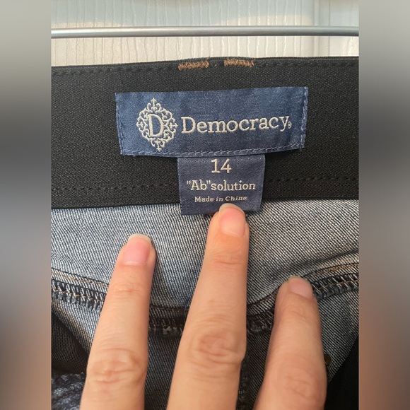 Democracy High Rise Ab Solution Straight Leg Jeans - Picture 4 of 5